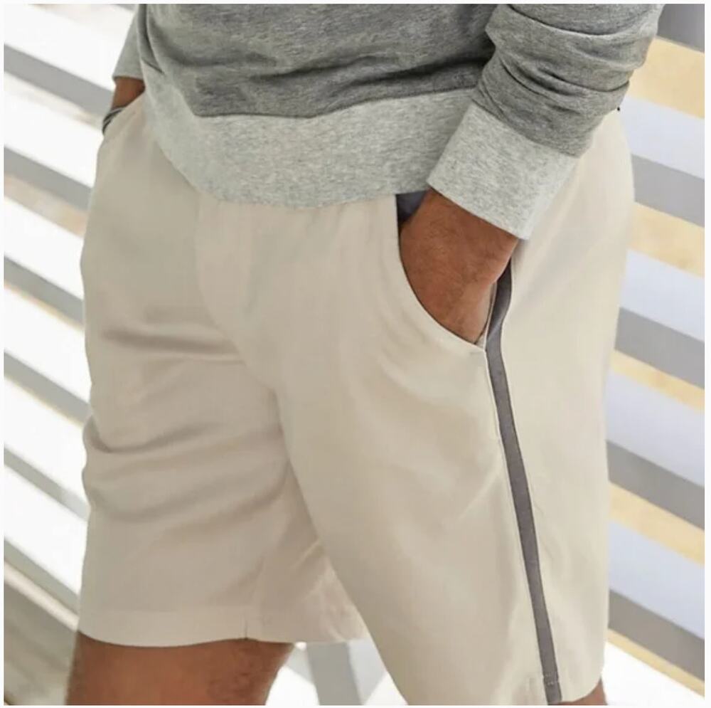 NWT Robert Barakett Malta Tuxedo Cream Shorts Sz 36